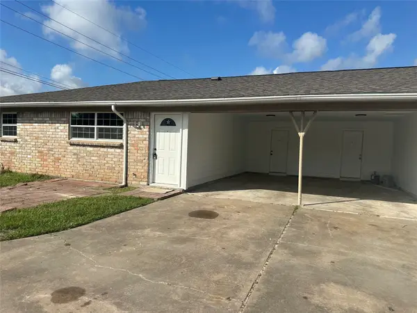 606 County Road 157, Alvin, TX 77511