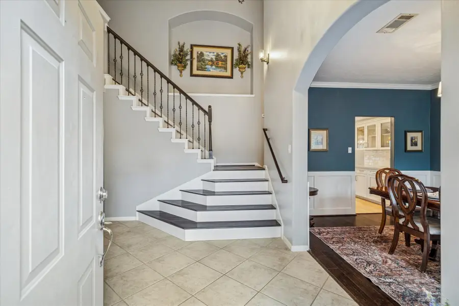 1914 Westwood Lake Court, Kingwood, TX 77339 - Image #2