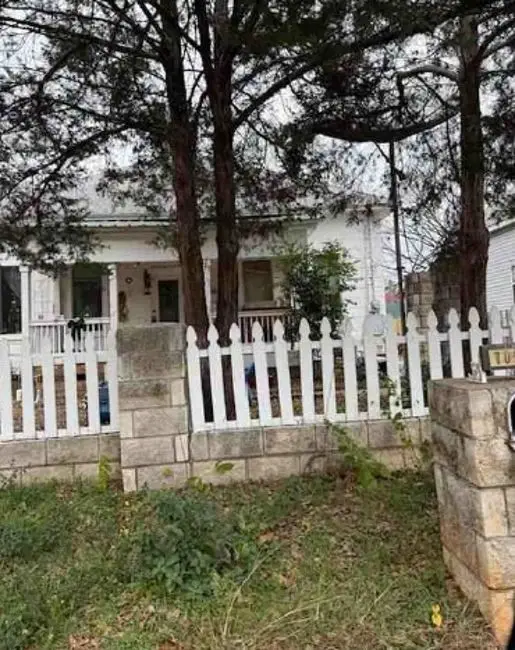 705 W Green Street, Palestine, TX 75801 - #2