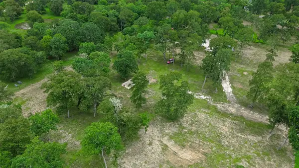15425 Tierra Grande Drive, Needville, TX 77461