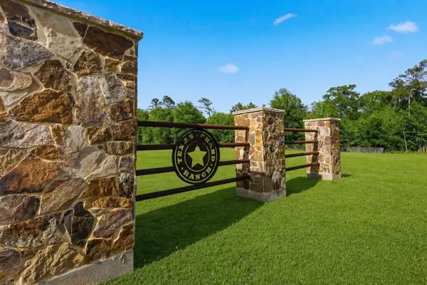 8-30-33, 34 Brahman Lane, New Waverly, TX 77358