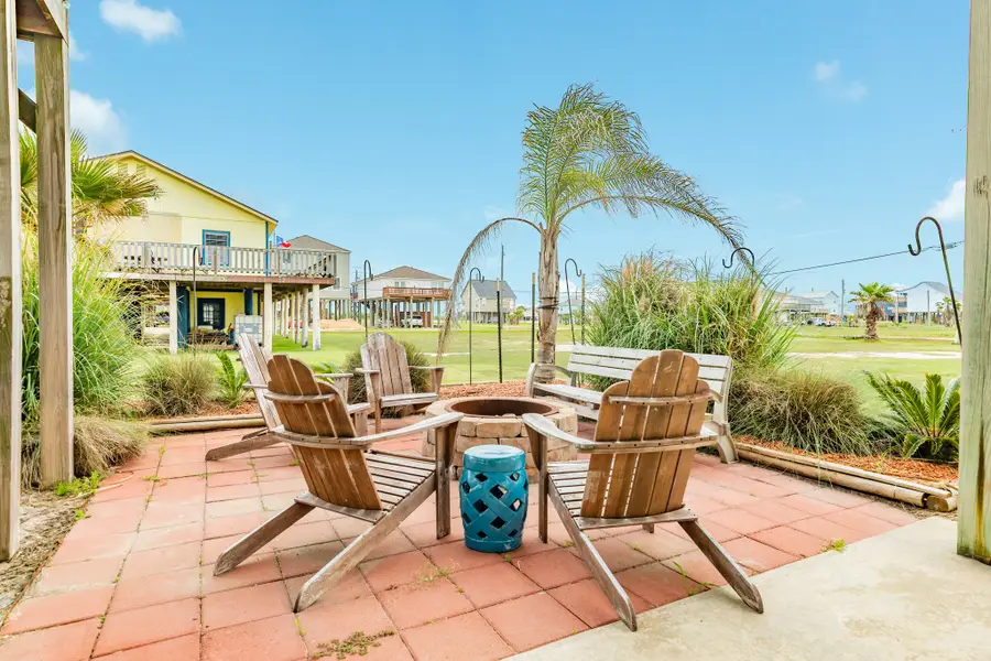 4710 Bayshore Drive, Freeport, TX 77541 - #3