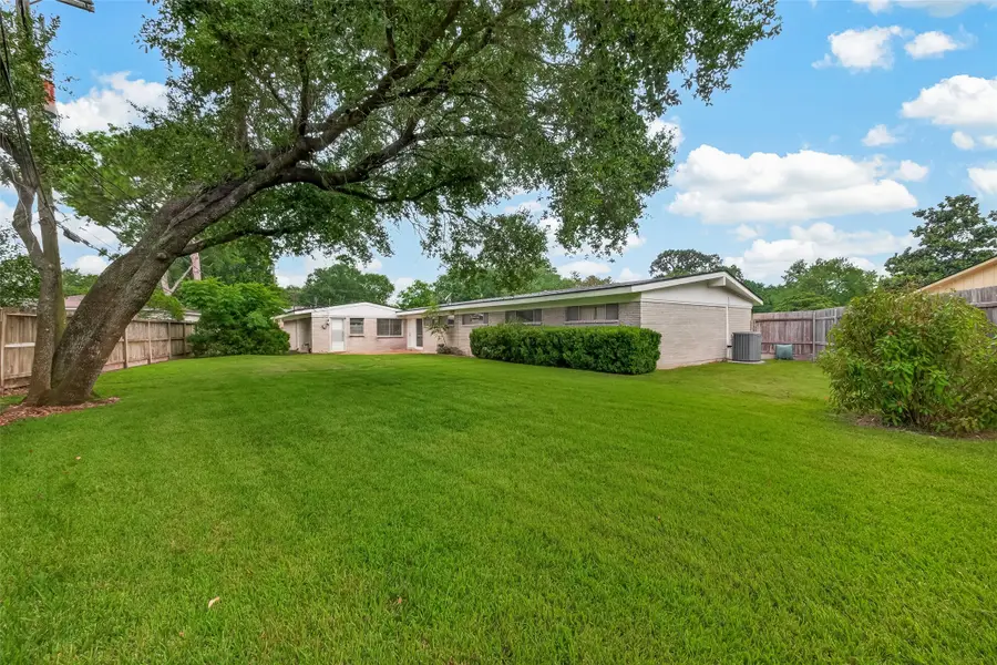 10811 Mcclearen Drive, Houston, TX 77096 - #3