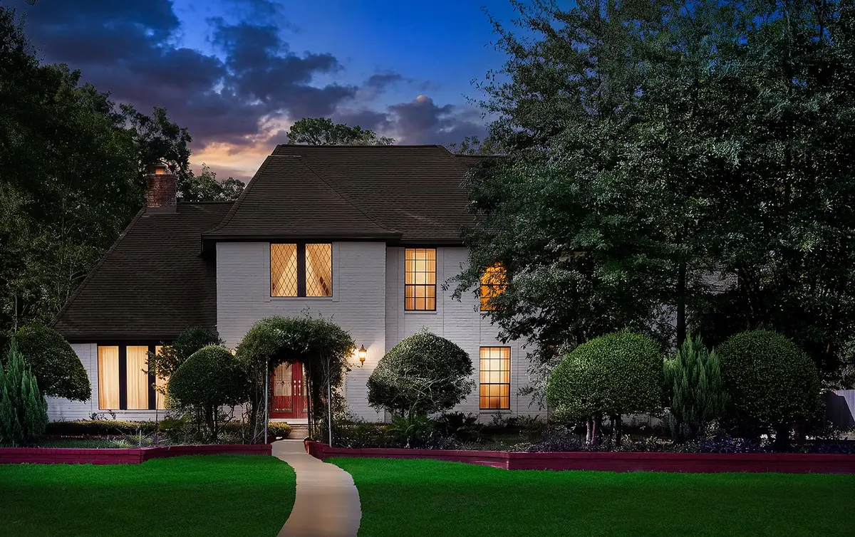 319 S Rivershire Drive, Conroe, TX 77304 - #1