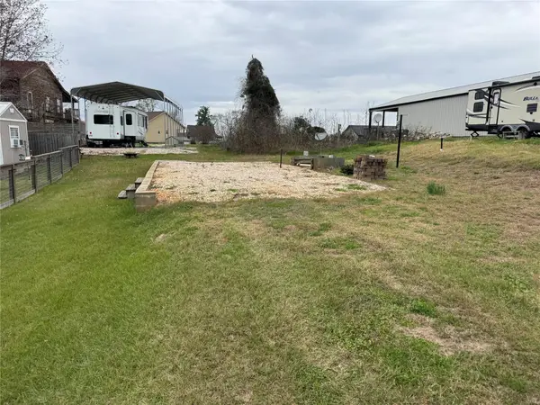 461 Lagoon Drive, Point Blank, TX 77364