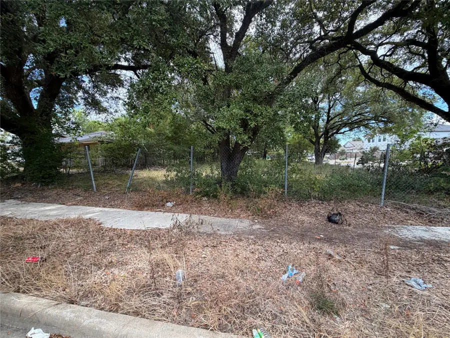 7355 Jutland Road, Houston, TX 77033 - #2