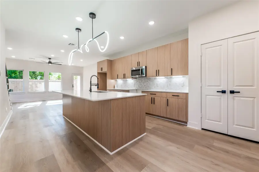 7930 Corinth Street, Houston, TX 77051 - #2