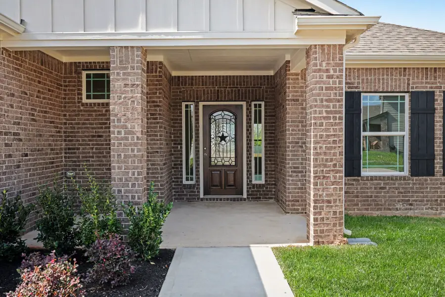 12400 Hackberry Dr, Willis, TX 77318 - #2