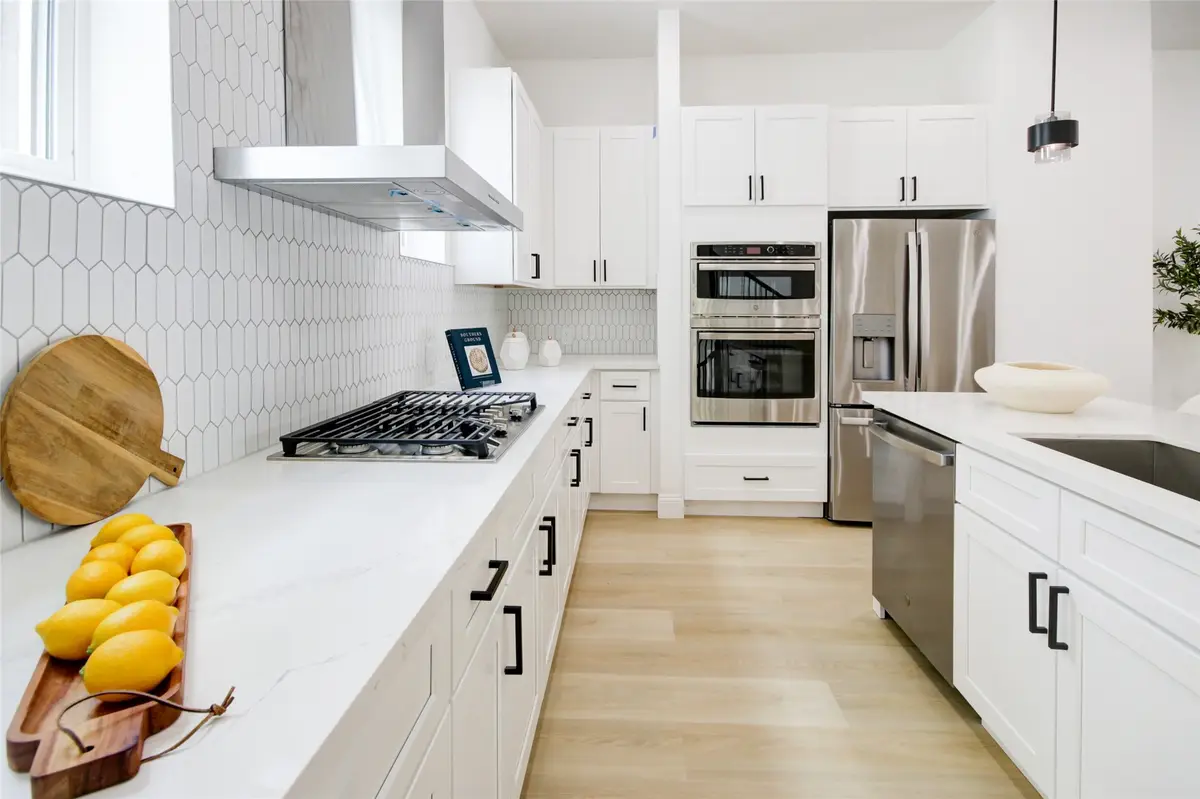 1214 W 24th Street #A, Houston, TX 77008 - Image #1