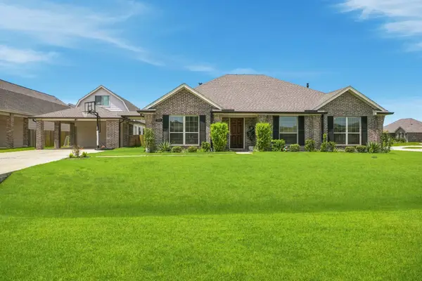2102 Wikiup Street, Dickinson, TX 77539