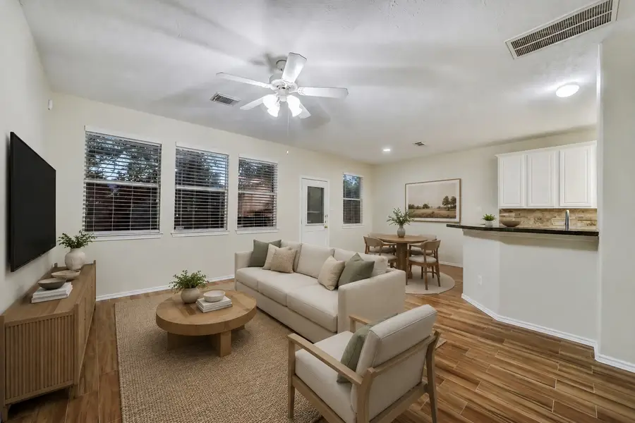 75 Summerhaze Circle, The Woodlands, TX 77382 - #2