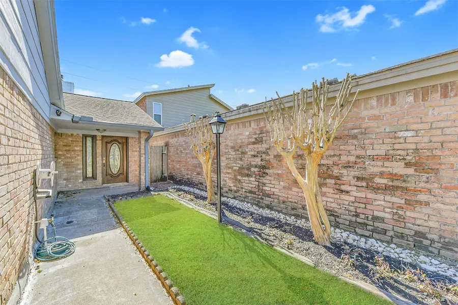 4613 Cashel Glen Drive, Houston, TX 77069 - Image #3