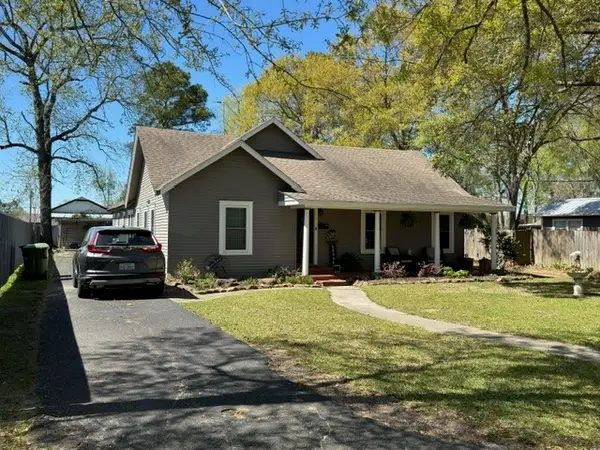 216 S William Barnett Avenue, Cleveland, TX 77327