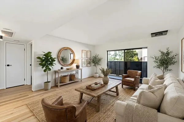 3015 Walnut Bend Lane #31, Houston, TX 77042