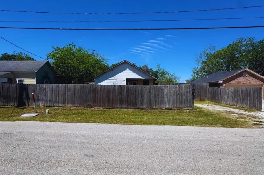 1462 Wall Street, Beaumont, TX 77701 - #2