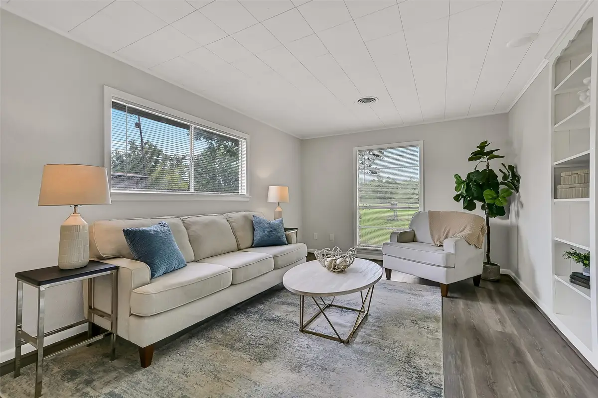 3110 8th Avenue N, Texas City, TX 77590 - Image #1