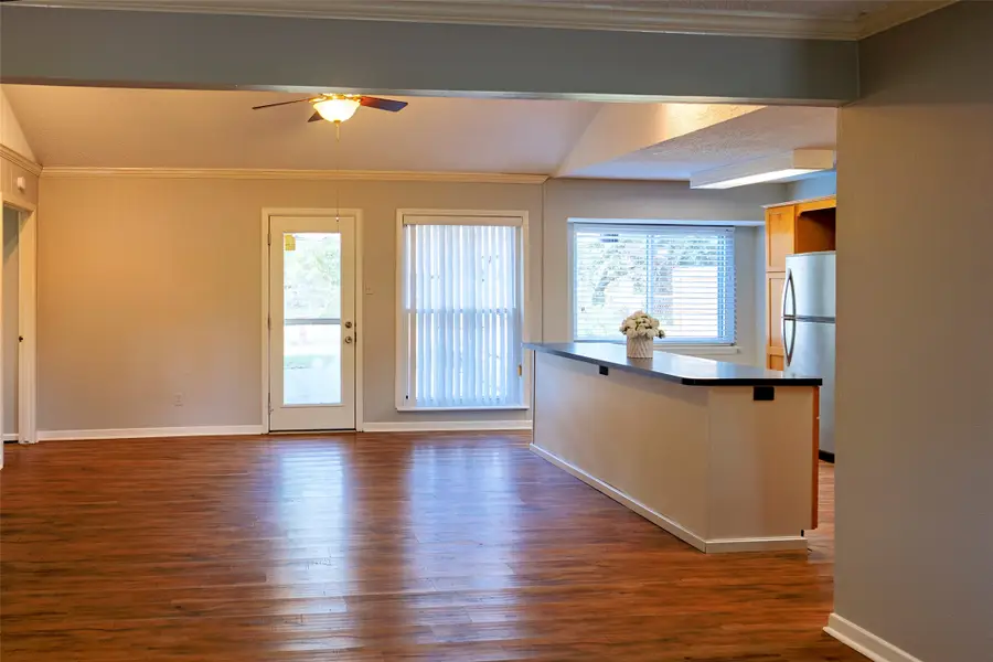 408 Travis Street, Webster, TX 77598 - Image #3