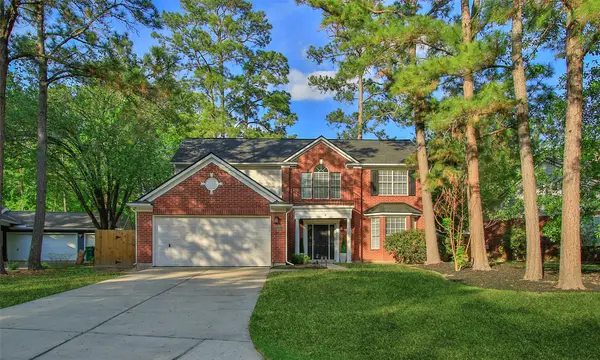 52 W Twinberry Place, The Woodlands, TX 77381