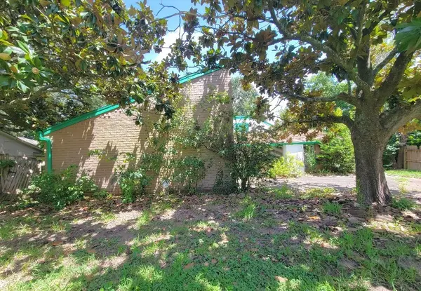 8420 Plantation Drive, Texas City, TX 77591
