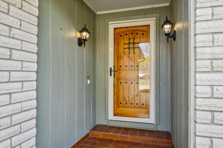 301 Bayridge Drive, League City, TX 77573 - Image #3