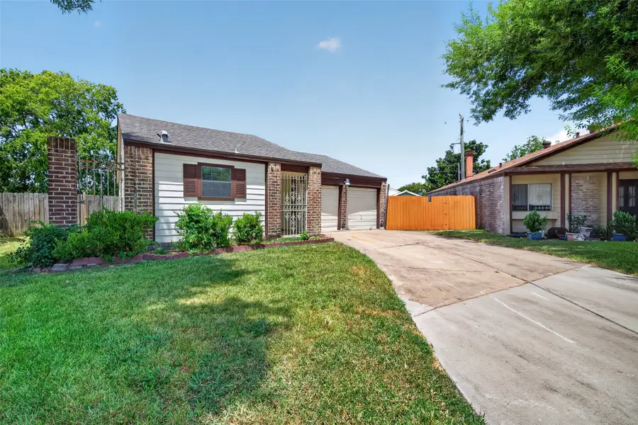 11626 Bexley Drive, Houston, TX 77099 - #2