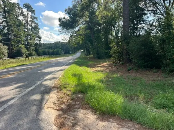 19637 W Fm 1097 Road, Montgomery, TX 77356
