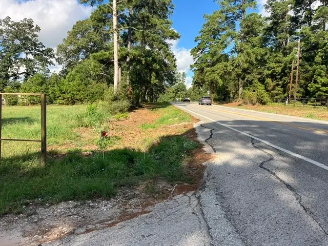 19637 W Fm 1097 Road, Montgomery, TX 77356 - #2