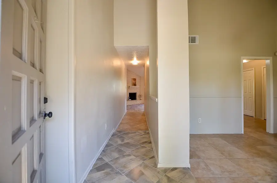 522 Whippoorwill Drive, Missouri City, TX 77489 - Image #2