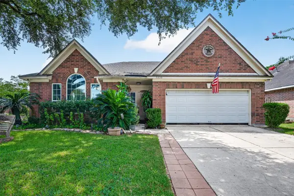 7230 Oak Walk Drive, Humble, TX 77346