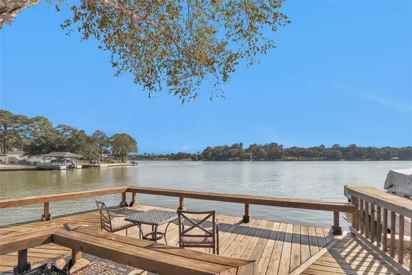 13117 Point Drive, Willis, TX 77318