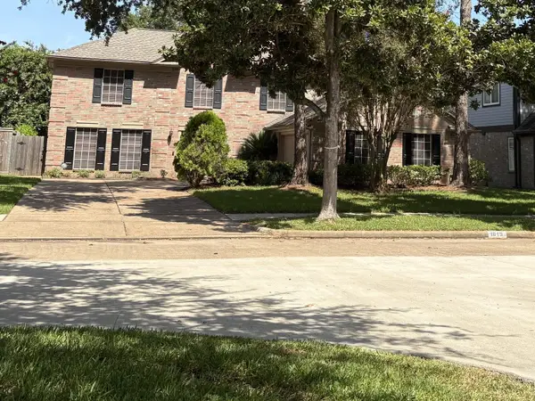 1819 Riverbend Crossing, Sugar Land, TX 77478
