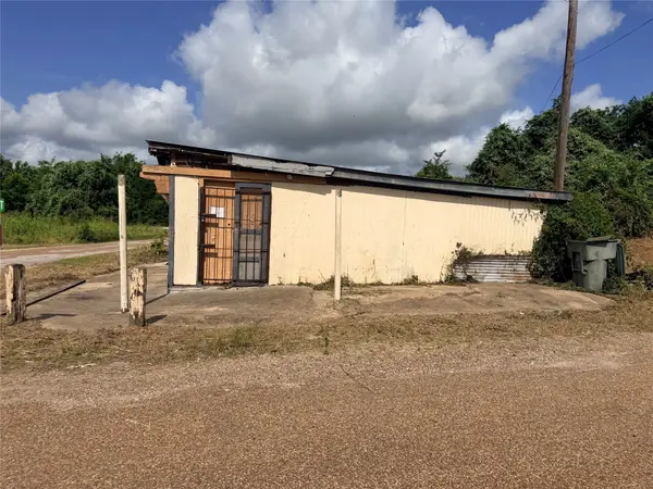 299 County Road 444, Snook, TX 77878