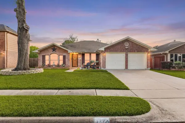8227 Squires Place Drive, Houston, TX 77083