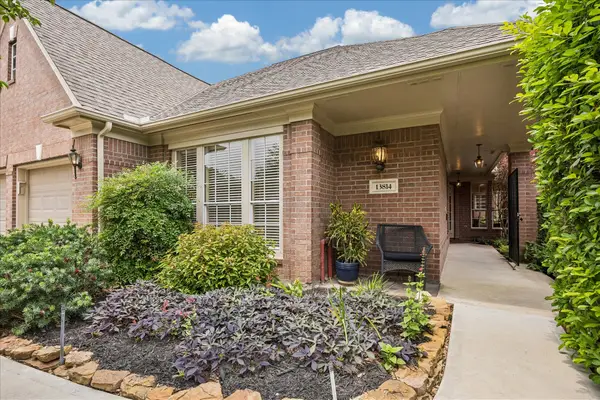 13814 Aspen Cove Drive, Houston, TX 77077