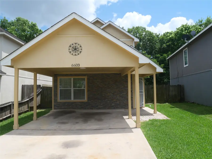 6603 Schambray Street, Houston, TX 77085 - #3