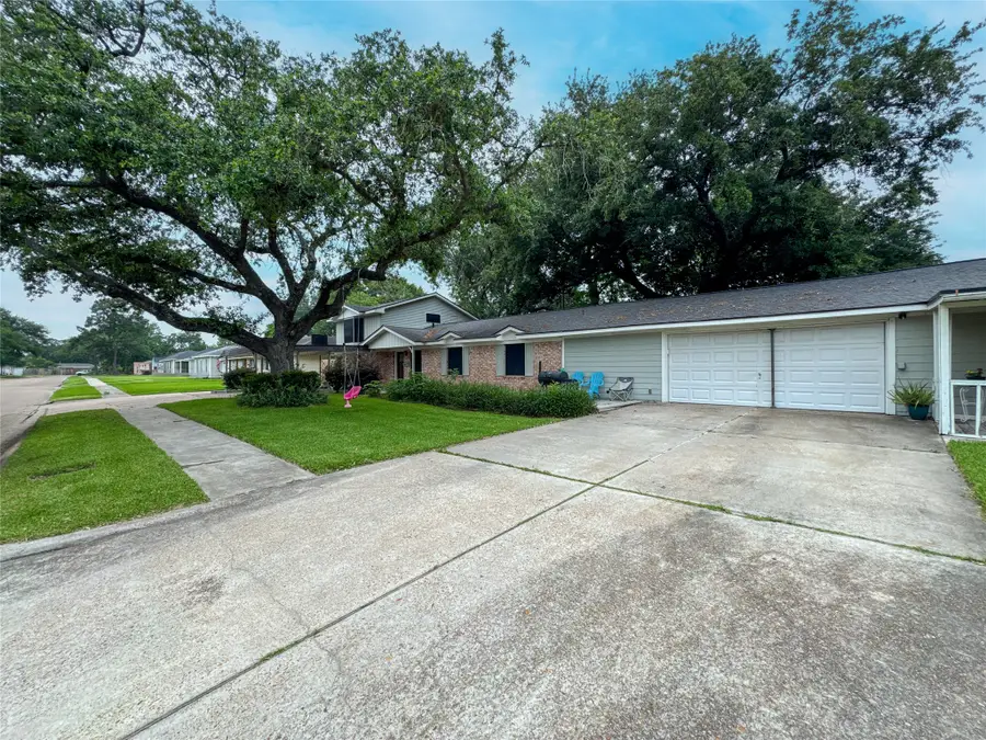 201 W 5th Street, Deer Park, TX 77536 - #3