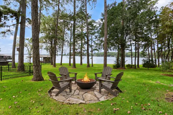 15749 Lakeway Drive, Willis, TX 77318