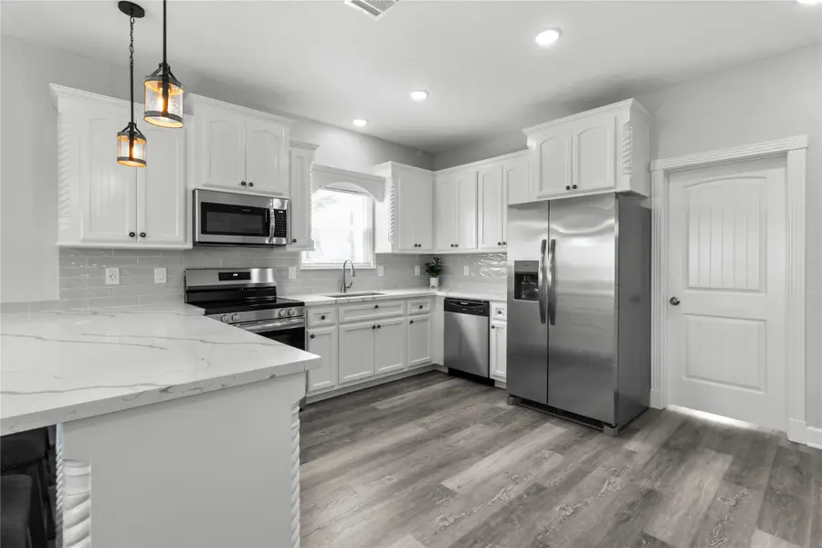 206 San Luis Boulevard, Freeport, TX 77541 - #3