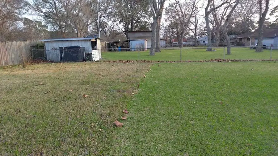 Lot 5A Avery Street, Clute, TX 77531 - Image #2