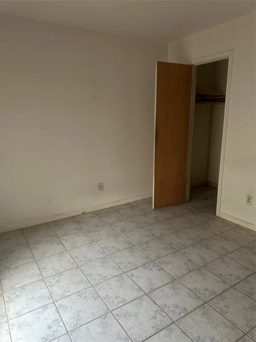 11122 Thackery Lane, Houston, TX 77016 - Image #3