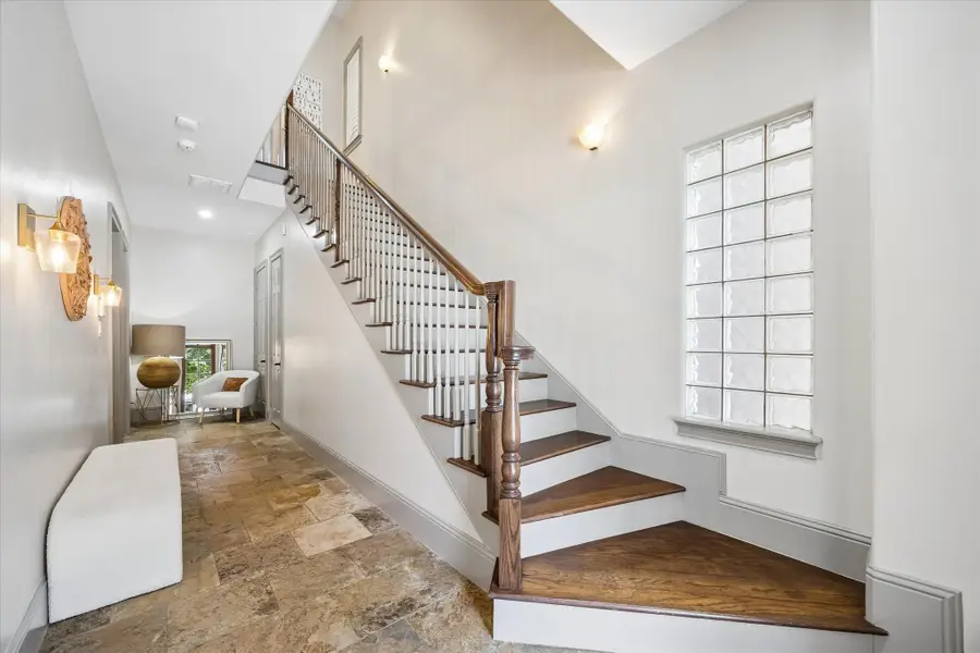 2105 Argonne Street, Houston, TX 77019 - #2