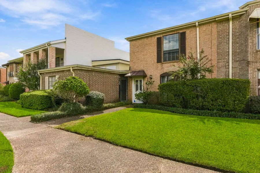 1305 Town Circle #4, Baytown, TX 77520 - #2