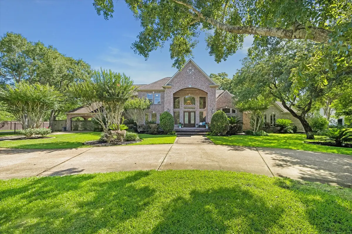 109 Sunset Drive, Friendswood, TX 77546 - #1