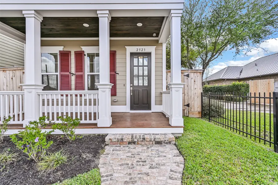 2523 S Houston Avenue, Pearland, TX 77581 - #3