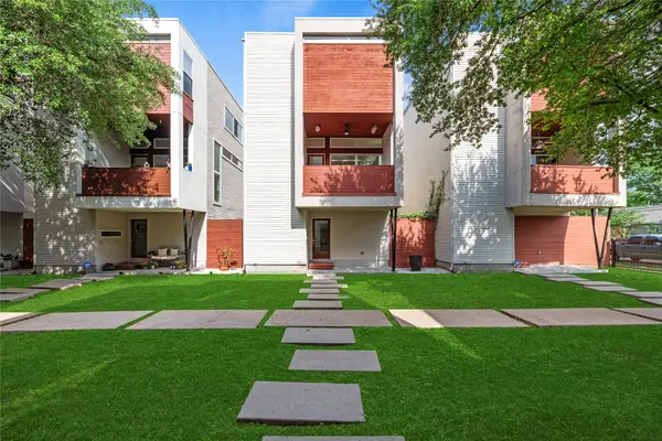 1107 W 17th Street, Houston, TX 77008