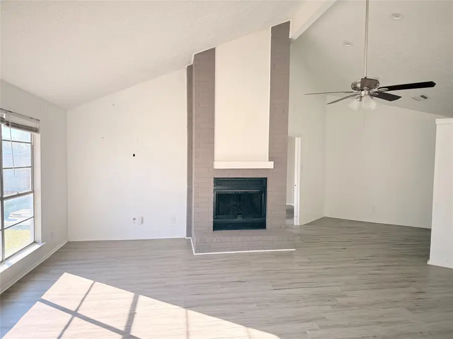 8203 Lone Quail Drive, Stafford Missouri City, TX 77489 - Image #3