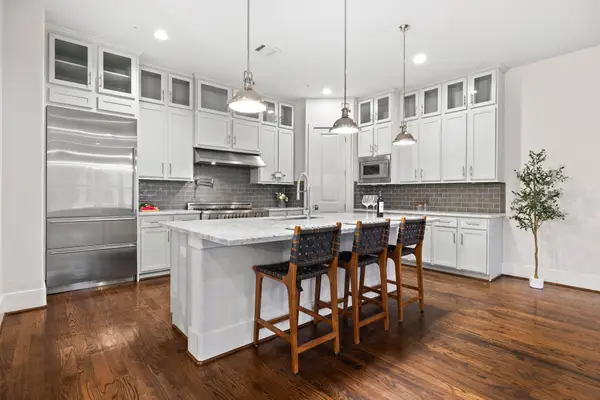 916 Yale Street #D, Houston, TX 77008