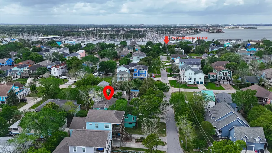 921 Ivy Road, Clear Lake Shores, TX 77565 - #2