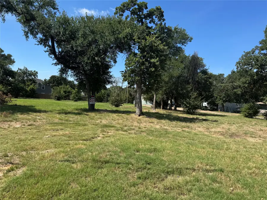 5900 Dallas Avenue, Fort Worth, TX 76112 - #3