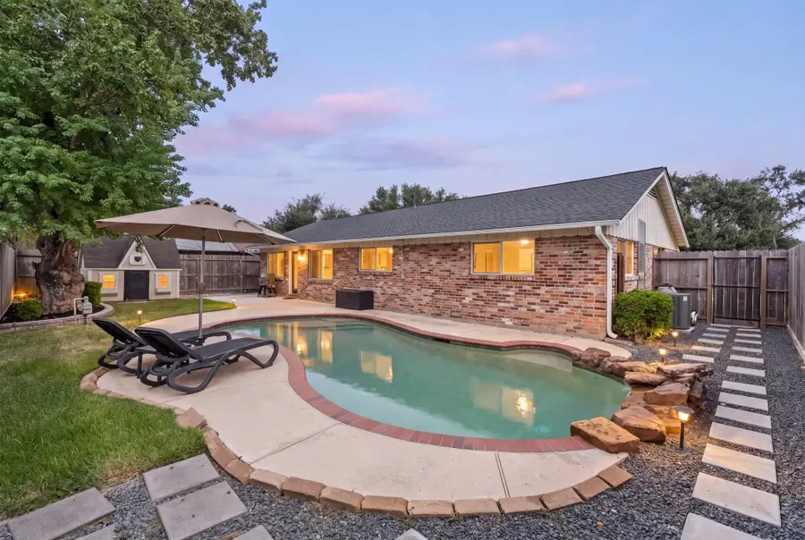2302 Willowby Drive, Houston, TX 77008 - #2